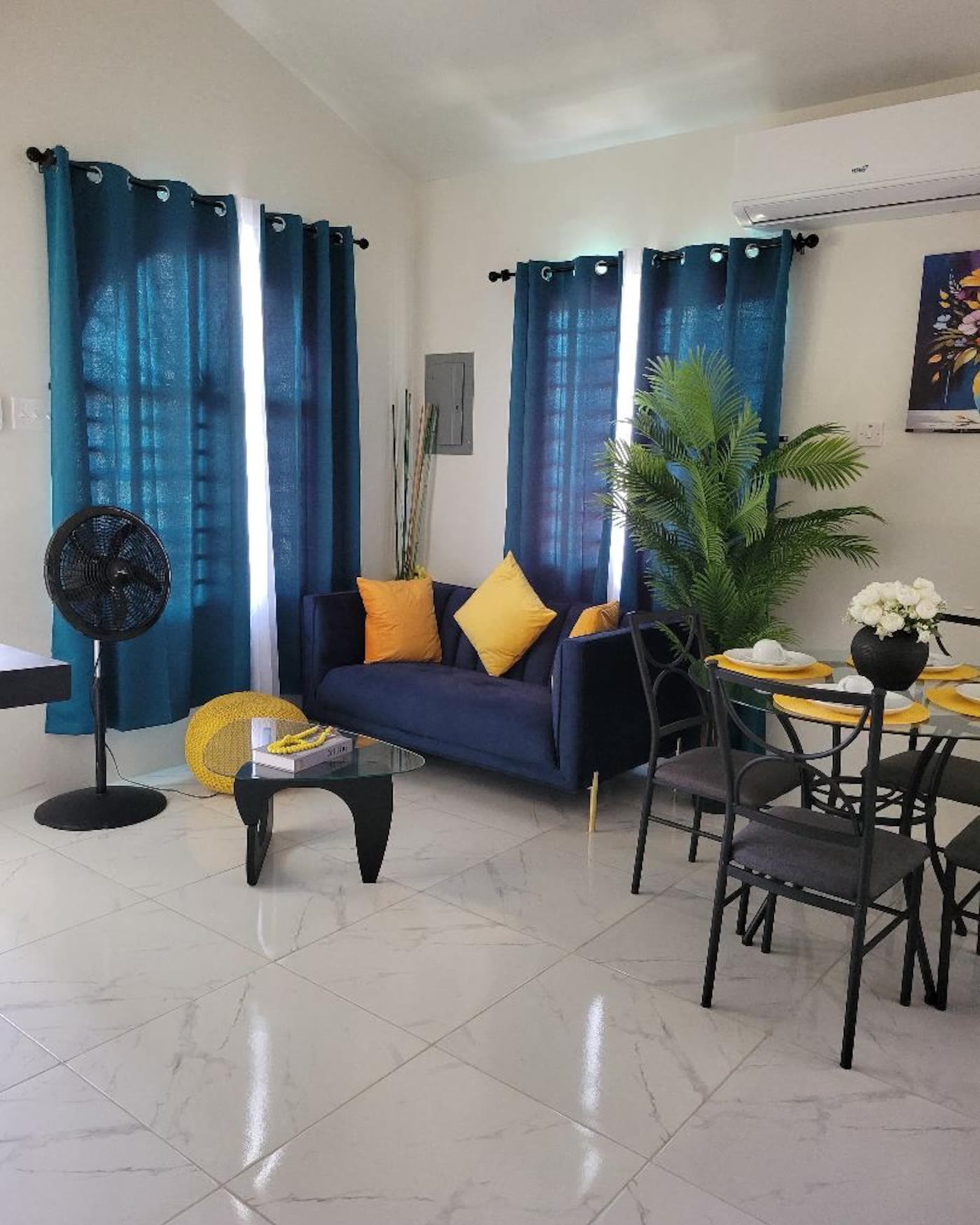 Phoenix Park II — Living room, navy and gold