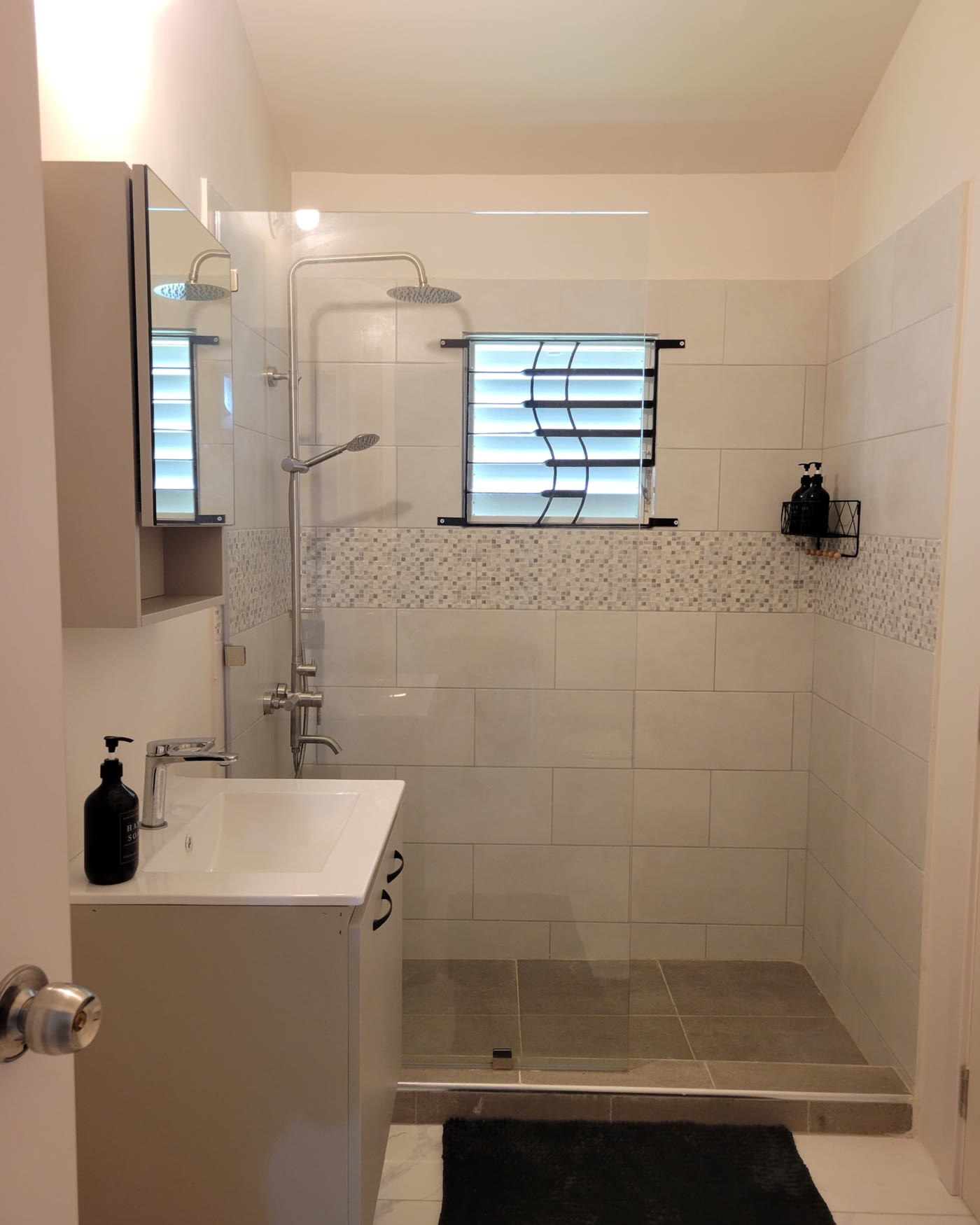 Phoenix Park II — Bathroom
